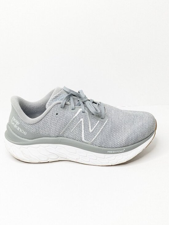 Athletic_Shoes